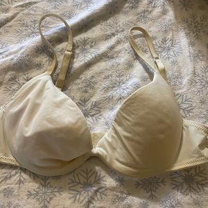 La Perla size 2 34 bra. White.